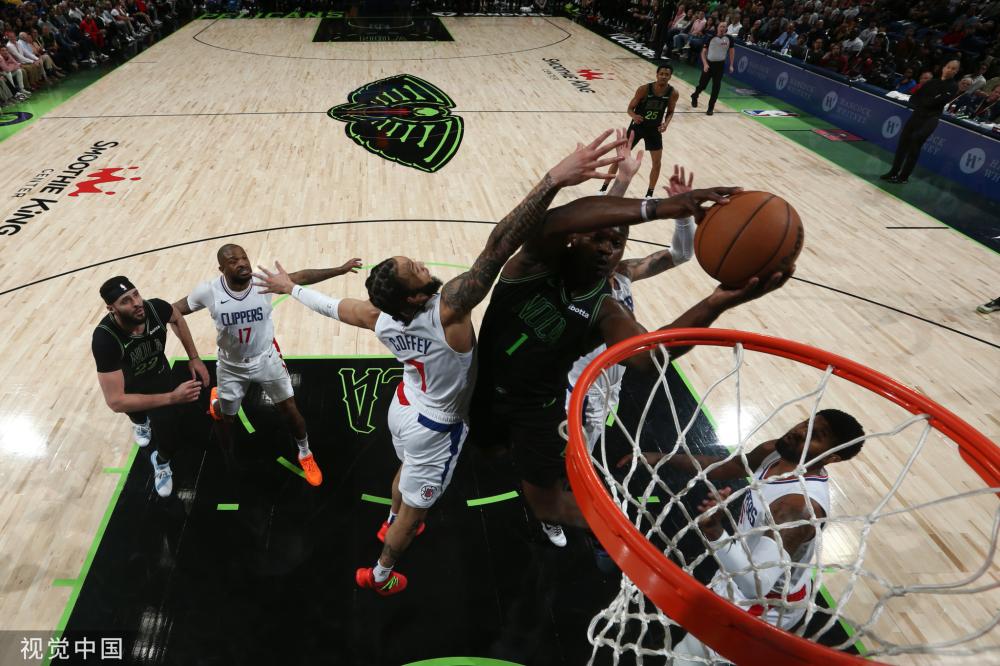 在这场引人 在这场引人